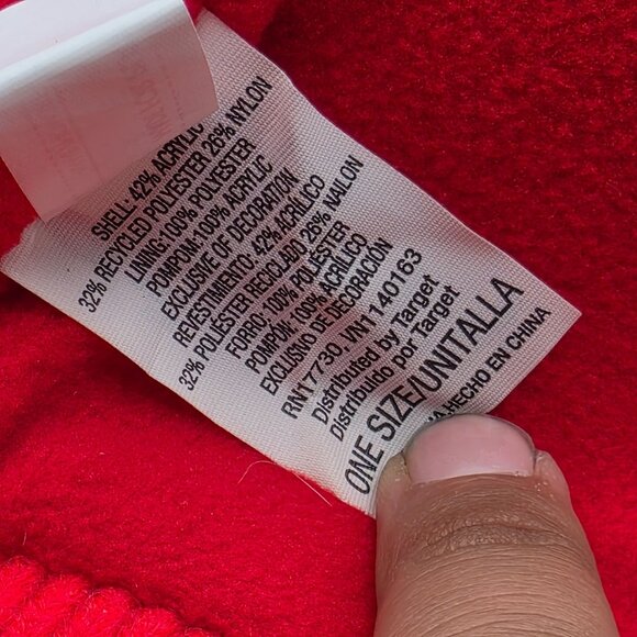 Cat & Jack Girls Red Pom Pom Beanie Winter Warm Outdoors Casual Lightweight - Picture 7 of 8